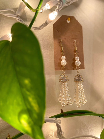 Pearl drop earrings